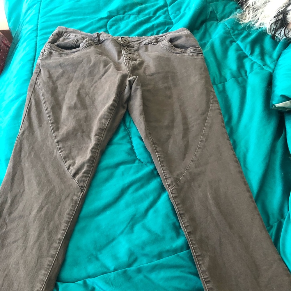 💖2 for $45💖 Lexxury brown skinnies. NWOT